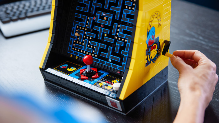Lego Icons Pac-Man Arcade Set (Bild: Lego)